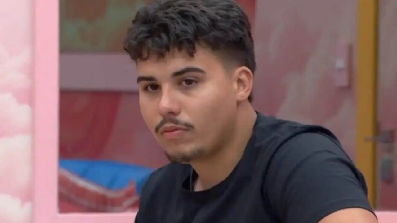 Foto de Pedro Henrique Espíndola, ex-participante do BBB 26.