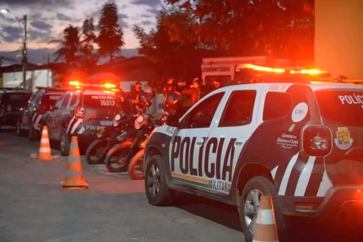 Foto de viatura da Polícia Militar do Ceará.
