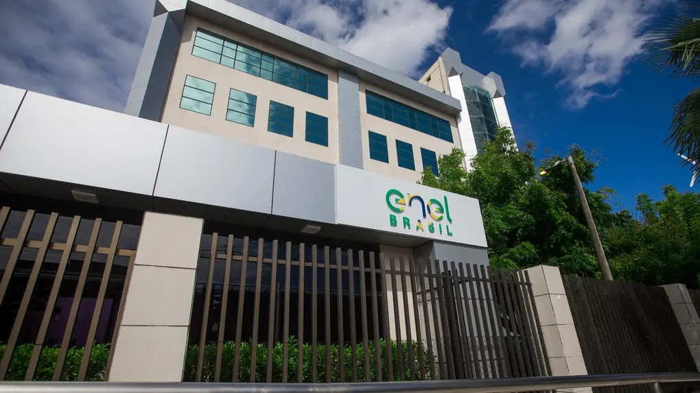 Foto que contém a fachada da Enel Ceará.