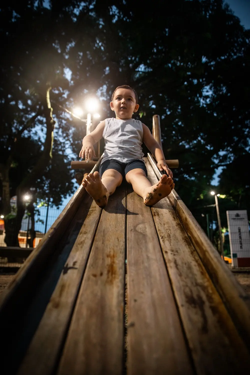 Saulo brinca no playground do Polo de Lazer.