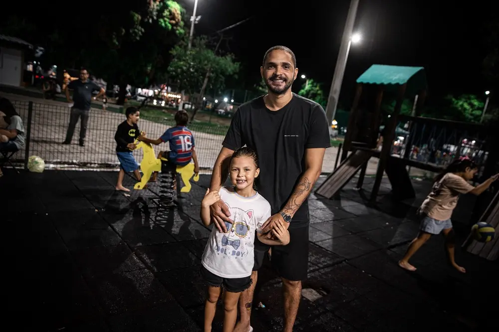 Tiago e Elis são frequentadores assíduos da Praça do Polar.