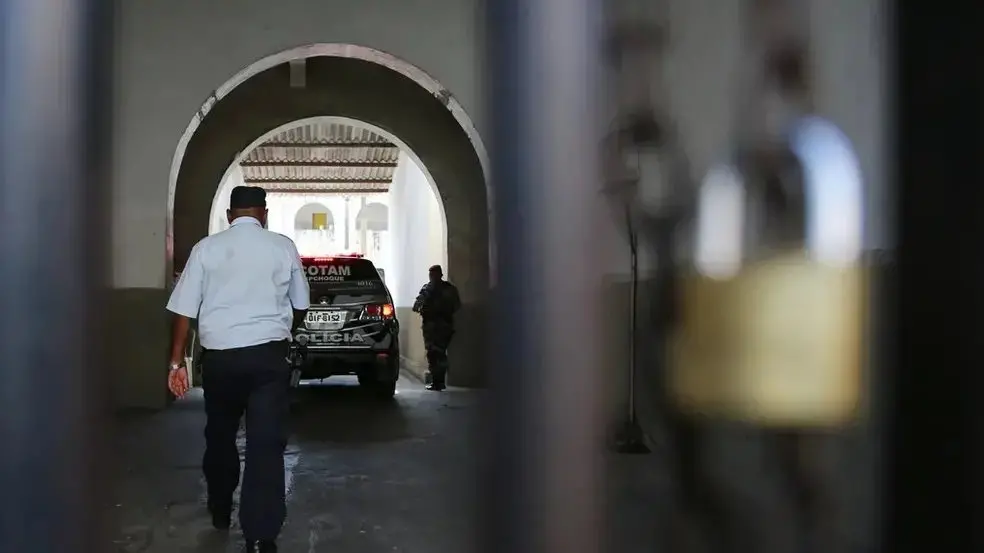 pm presidio grade cadeado viatura