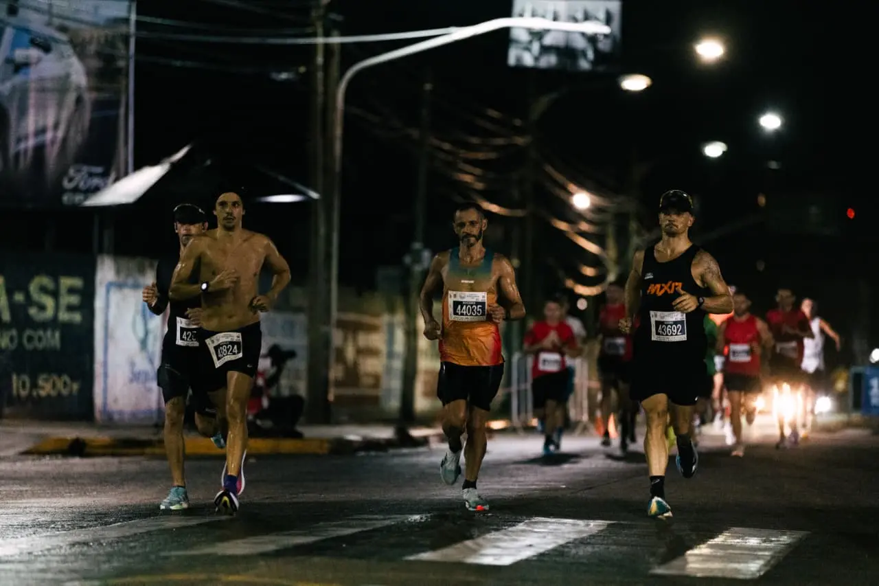 Imagem da notícia Vídeo: veja momento da largada da prova de 42km em Fortaleza