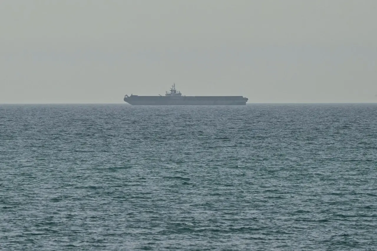 Foto de navegação no Irã, bloqueada pelo governo dos Estados Unidos.