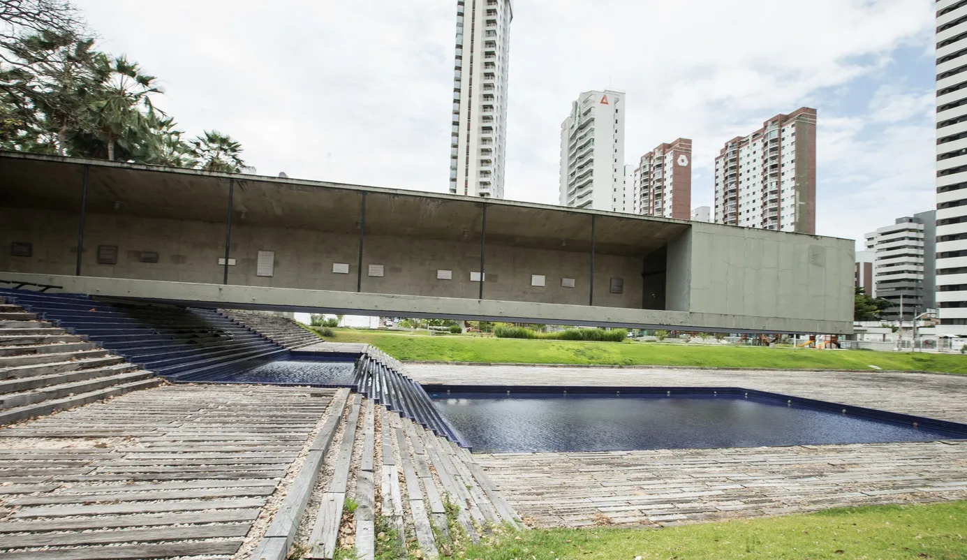 Antigo Mausoléu e hoje Galeria da Liberdade, construção é expoente do modernismo em Fortaleza.
