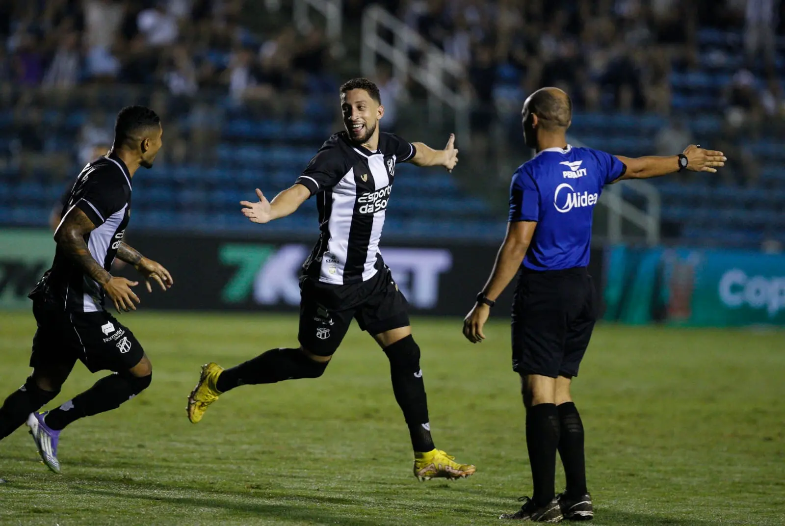 Ceará goleia Jacuipense no PV e chega vivo por vaga na última rodada da Copa do Nordeste - Jogada - Diário do Nordeste