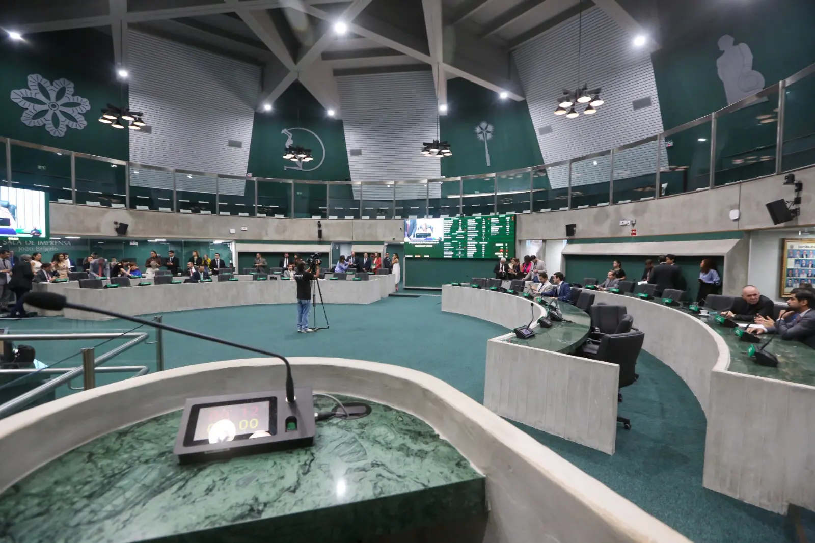 Votação no Plenário 13 de Maio da Alece.