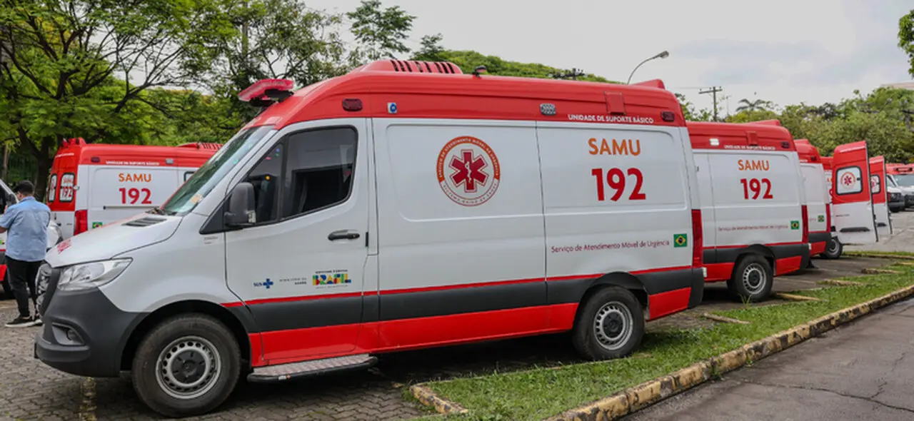 Foto de ambulâncias do Serviço de Atendimento Móvel de Urgência (Samu).