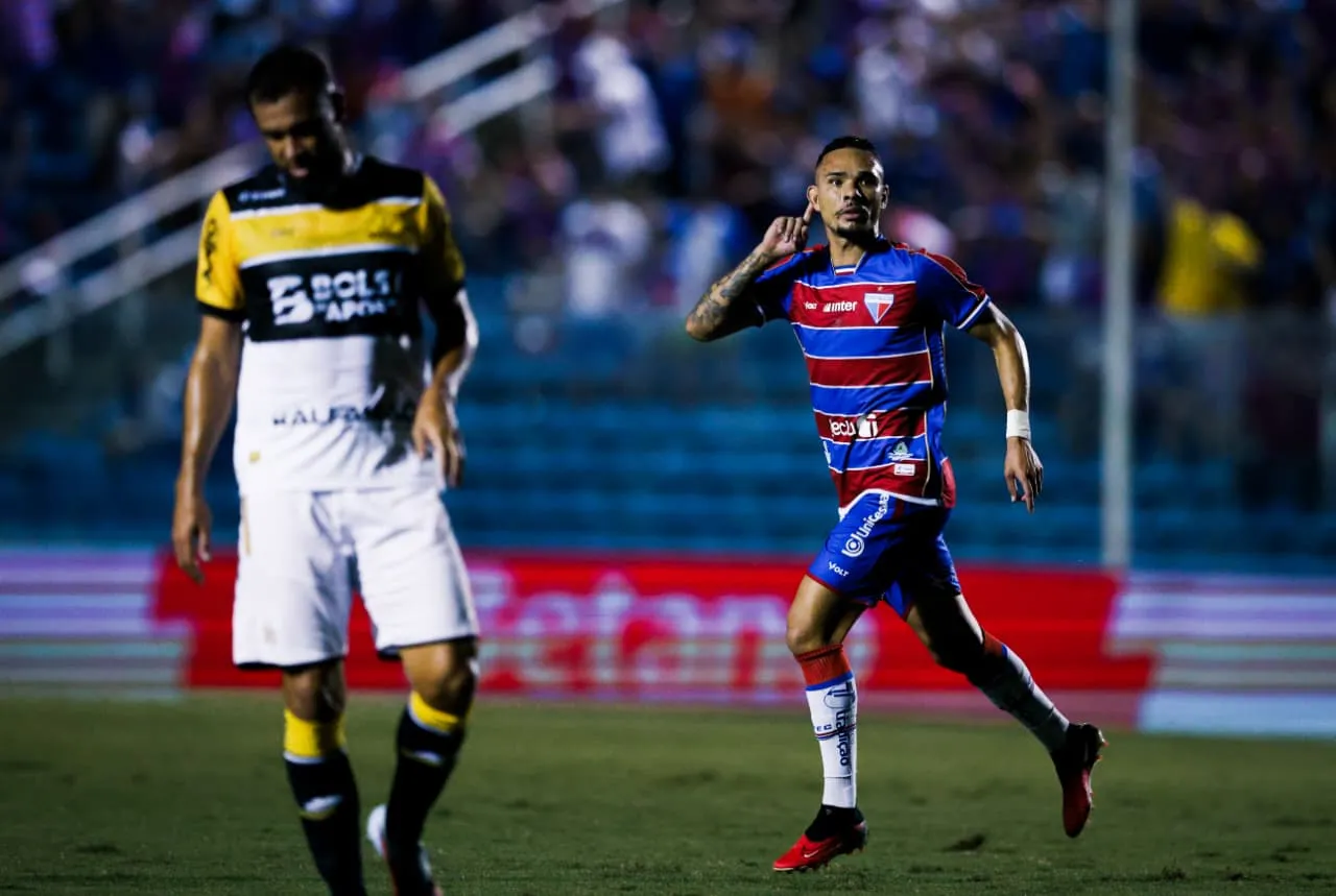 Luiz Fernando marcou para o Tricolor.