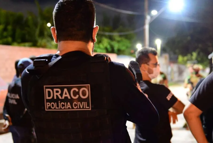 O suspeito foi levado à Draco.