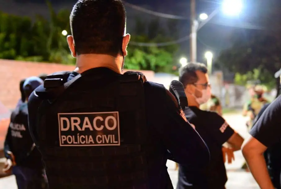 draco policia civil homens, fardamento.
