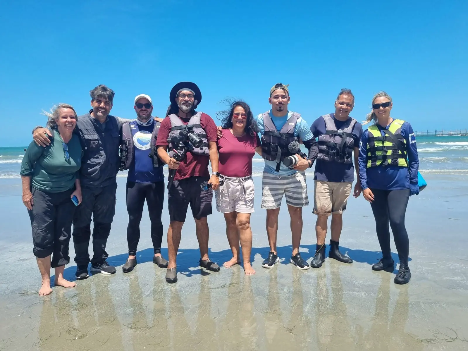 Equipe da TVM em Icapuí, no Ceará.