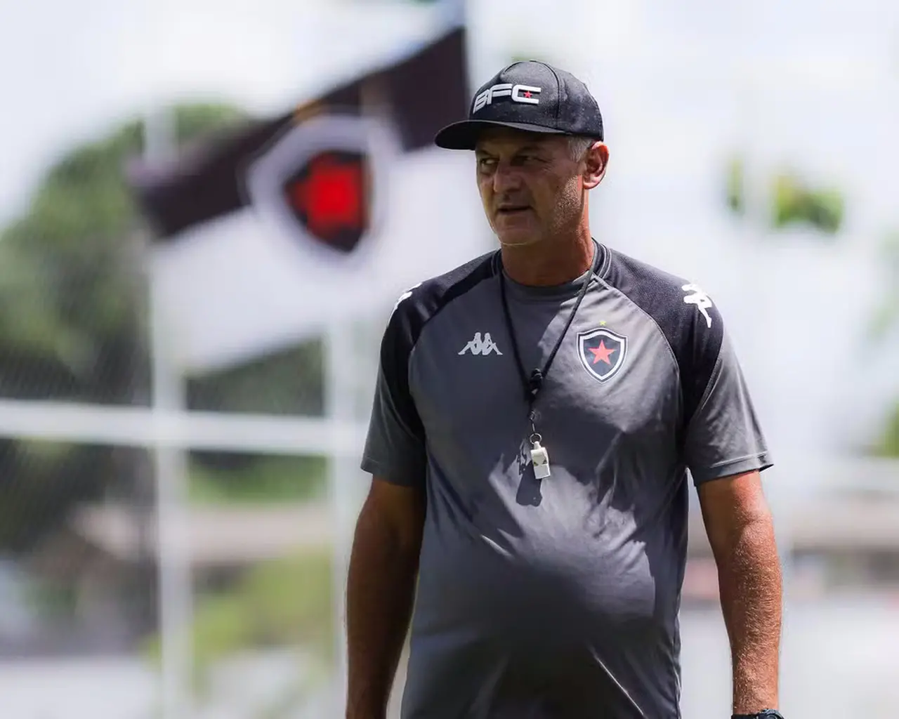 Lisca em ação pelo Botafogo-PB