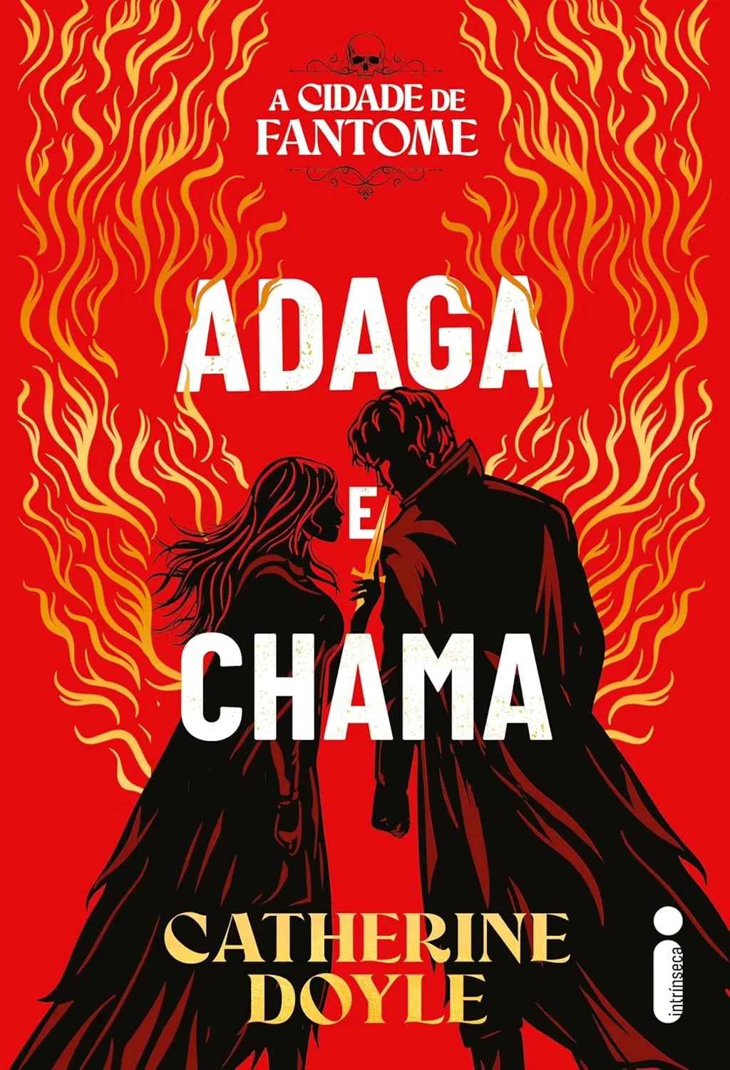 Imagem de capa do livro Adaga e Chama, romantasia publicada pela Intrínseca.