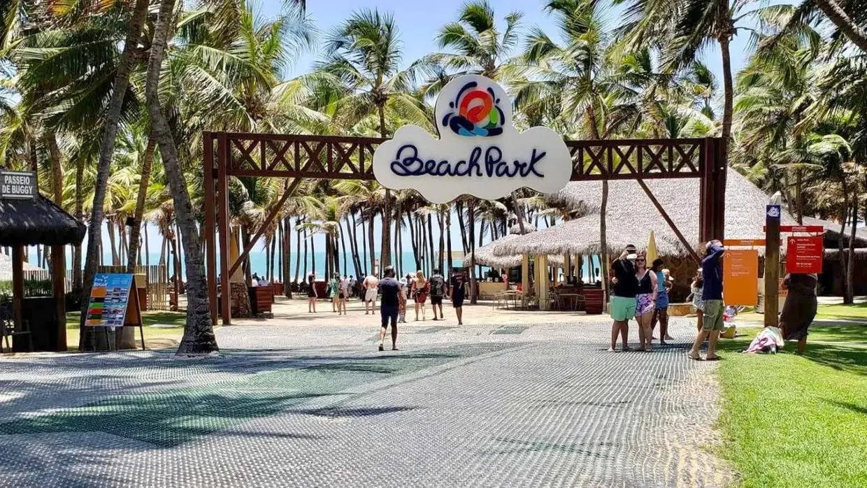 Fachada do Beach Park.