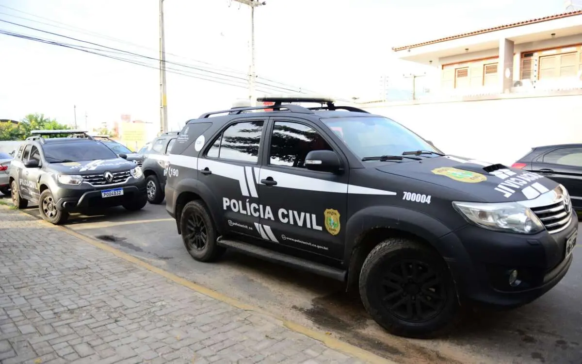 foto de viaturas da Polícia Civil do Ceará.