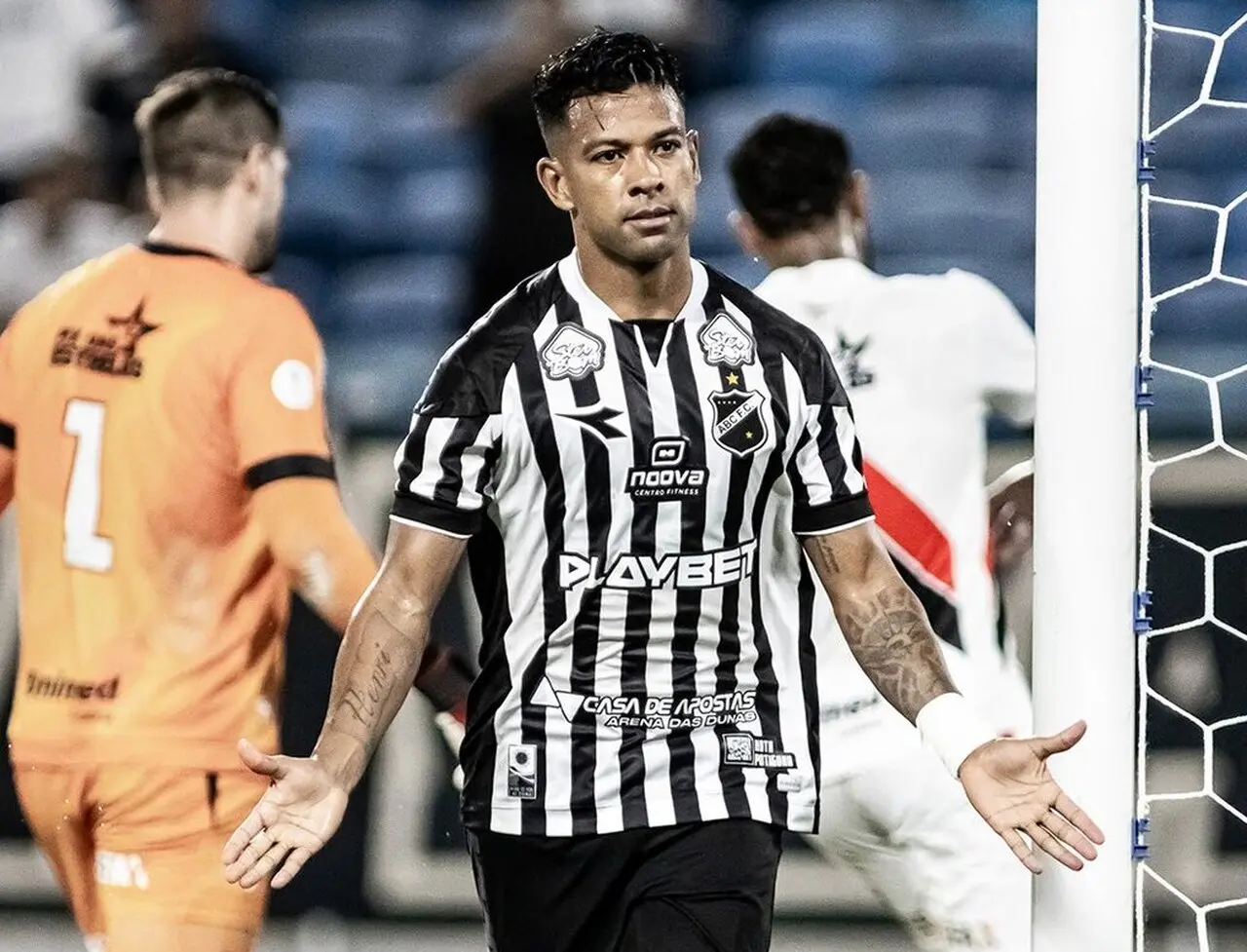 Imagem da notícia Ferroviário é goleado pelo ABC e amarga eliminação na Copa do Nordeste