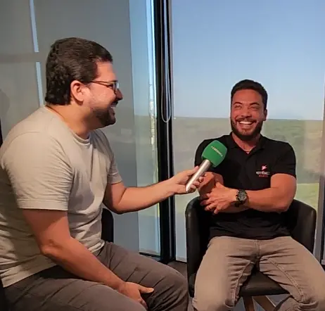 Wesley Safadão em entrevista ao Diário do Nordeste na sede ds Potência Music.