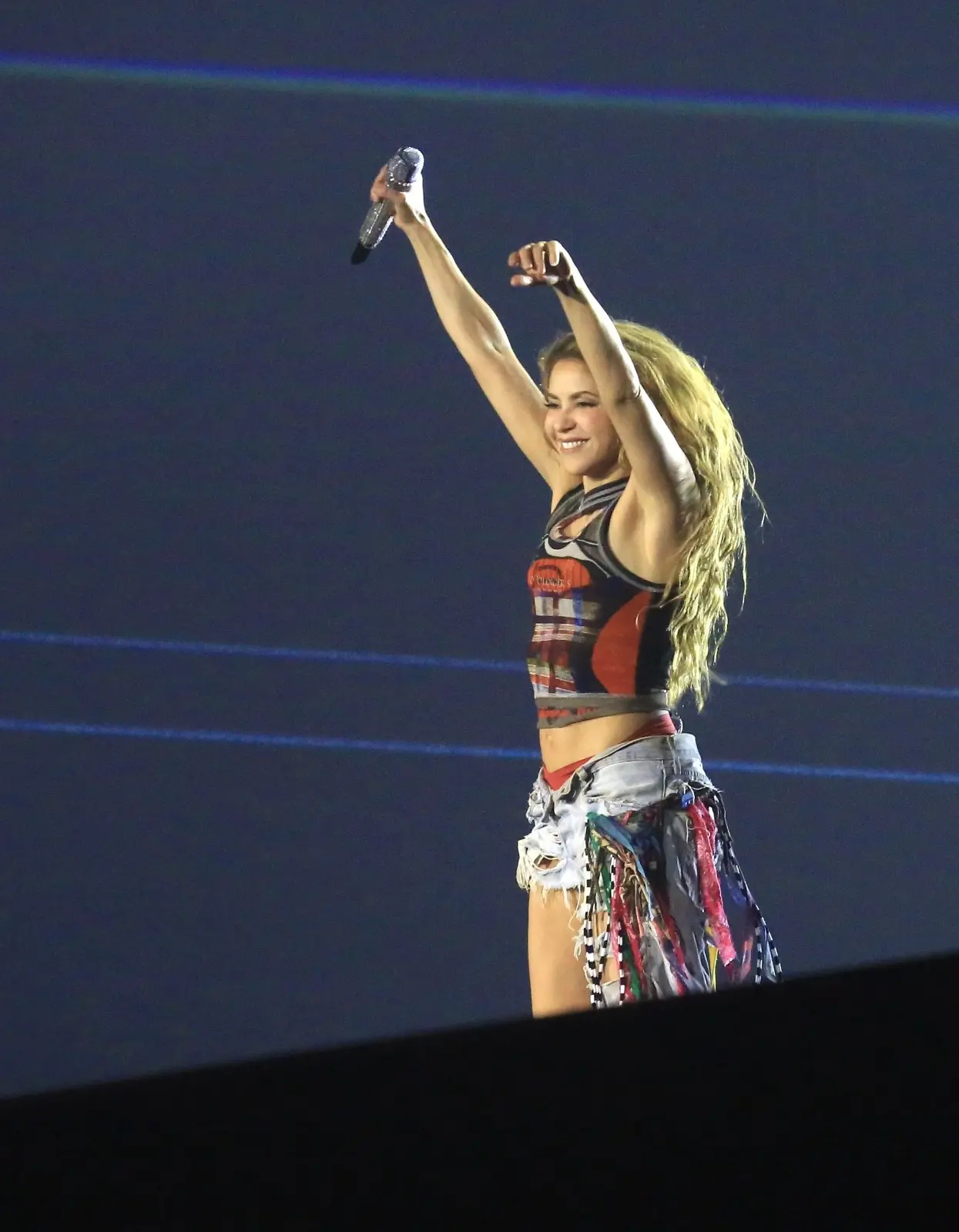 Shakira na passagem de som.