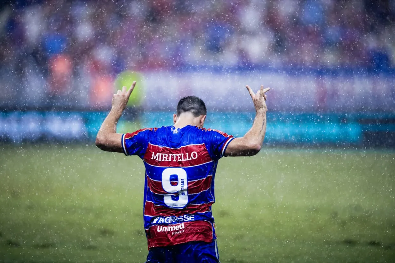 Miritello, jogador do Fortaleza.