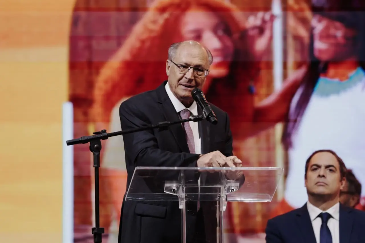 Foto que contém o presidente da República em exercício, Geraldo Alckmin.