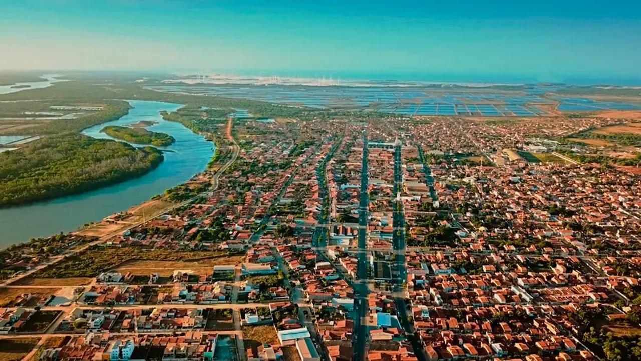 Foto área do município de Aracati.