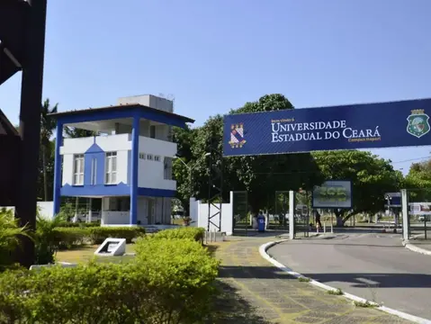 Imagem da notícia: Uece abre 600 vagas para cursos de especialização a distância; saiba como se inscrever
