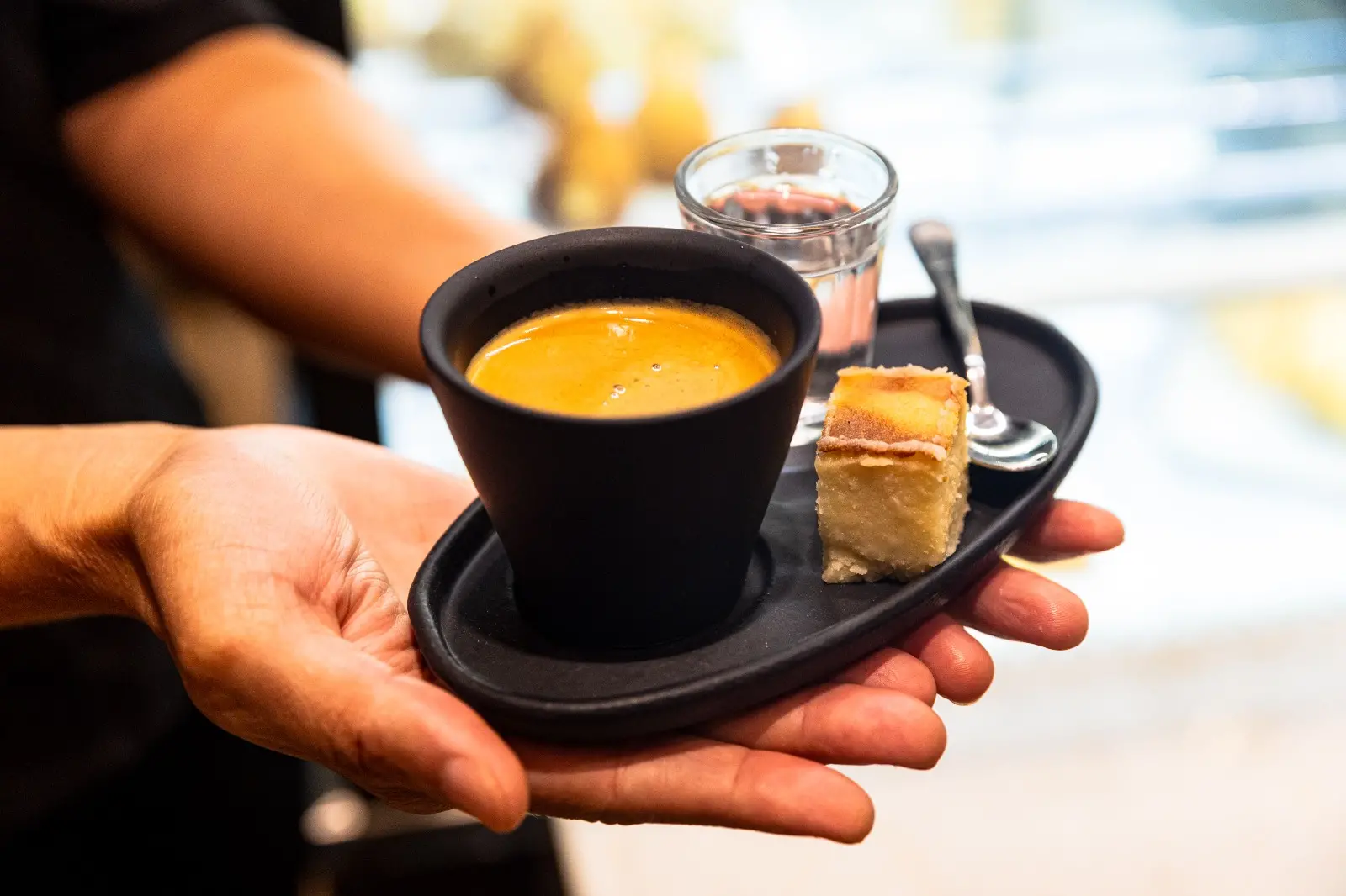Padarias investiram em serviços de cafeteria e restaurante para se tornar locais de convivência.