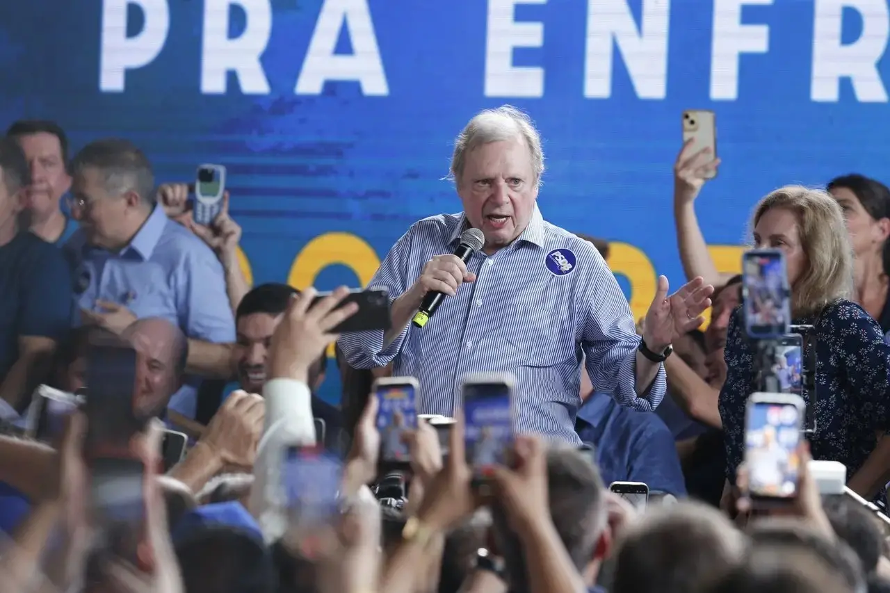 Tasso Jereissati fala em evento de lançamento de pré-candidatura de Ciro Gomes ao governo do Ceará.