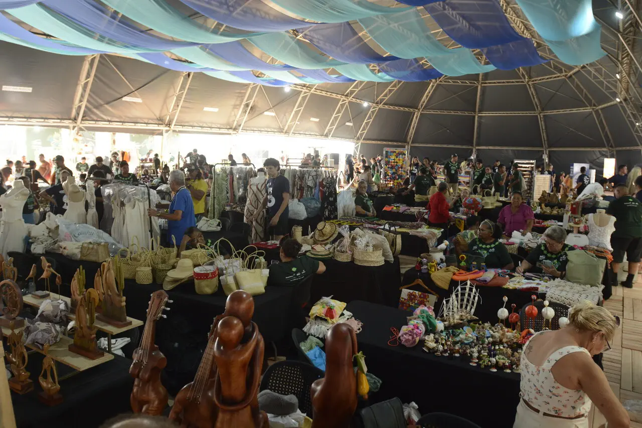 Feira de artesanato.
