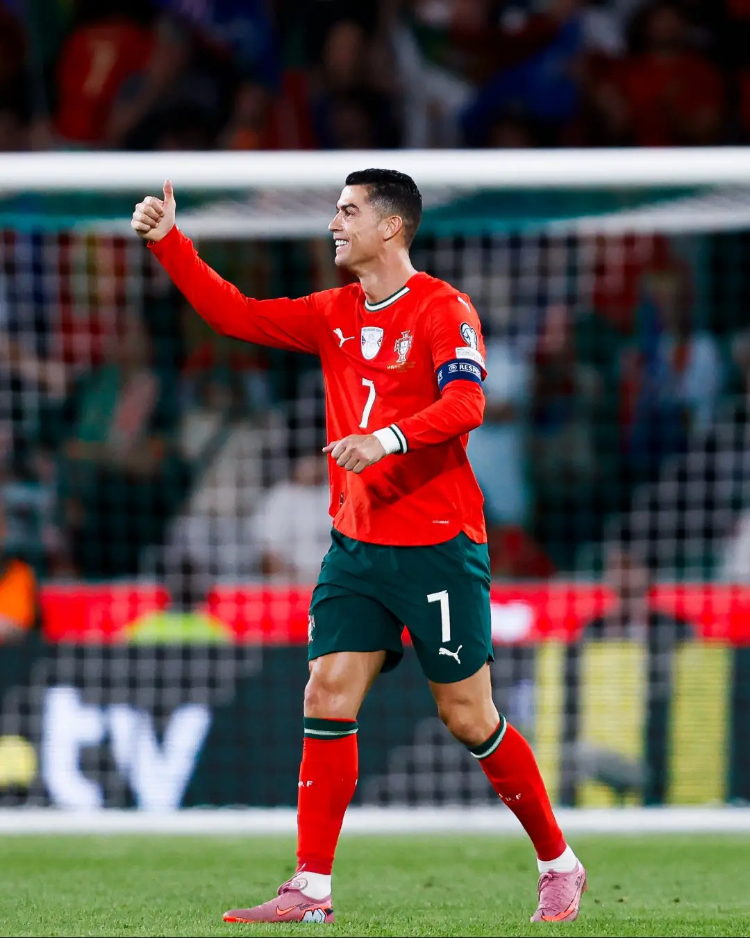 Cristiano Ronaldo comemora gol por Portugal