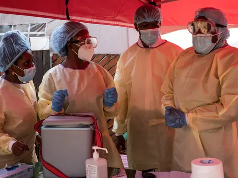 Imagem da notícia: Risco de disseminação de ebola no mundo é 'baixo', diz OMS