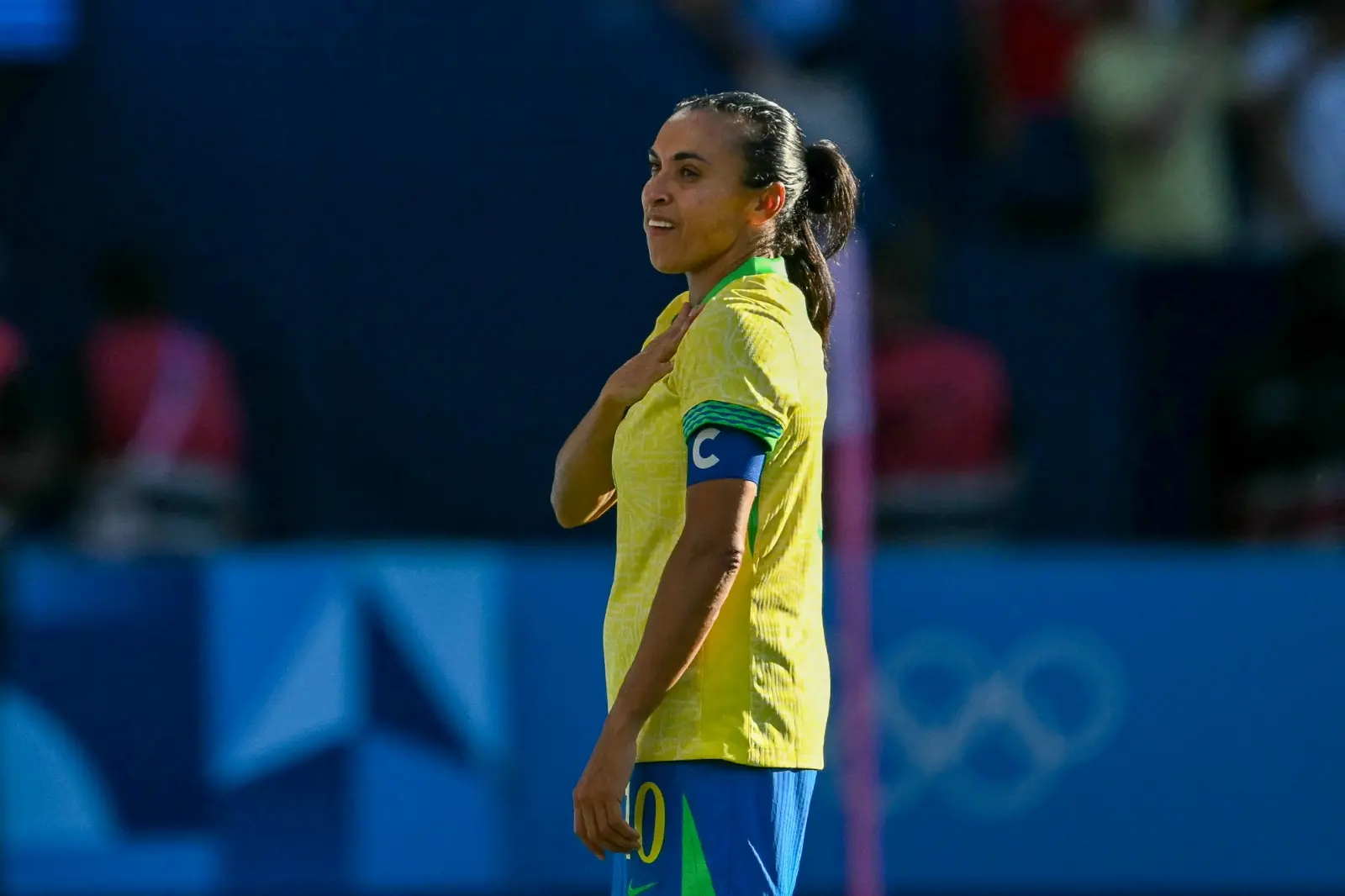 Marta em ação pela Seleção Brasileira feminina