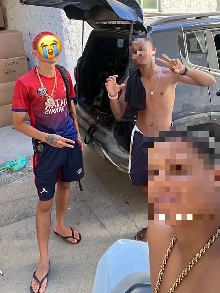 menino fazendo o cv