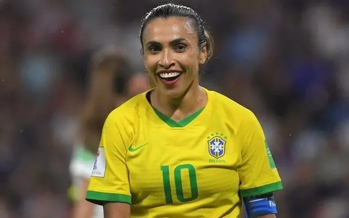 Marta em ação pela Seleção Brasileira feminina