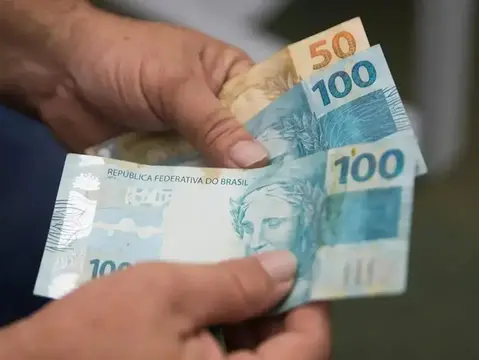 Imagem da notícia: Novo Desenrola negociou R$ 10 bilhões em dívidas em menos de 20 dias, diz ministro