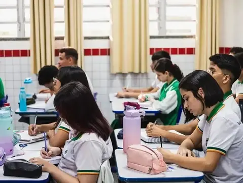 Imagem da notícia: Inep abre inscrições para aplicadores do Enem com remuneração de até R$ 864