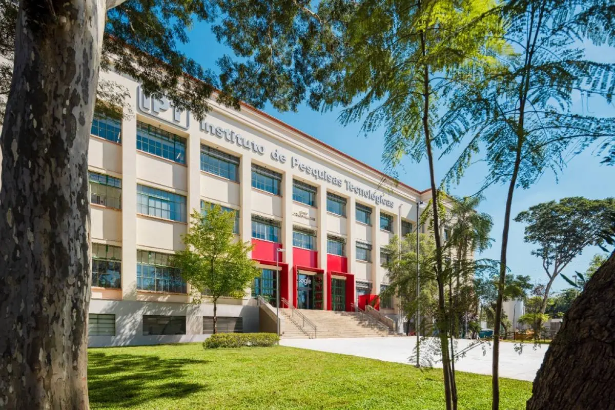 Imagem da notícia Talento local e mercado 'laboratório': por que o Google tem investido mais no Brasil