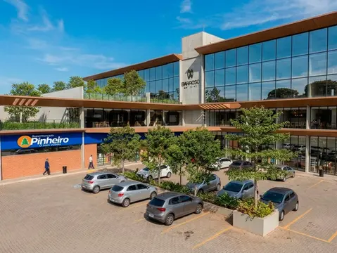 Imagem da notícia: Supermercado abre processo seletivo com mais de 100 vagas no Eusébio; veja cargos