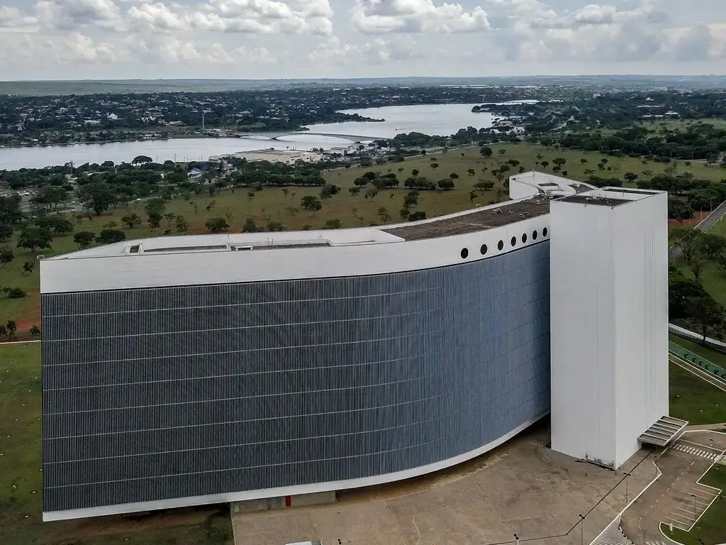 Entenda o que é abuso de poder nas eleições e saiba como denunciar