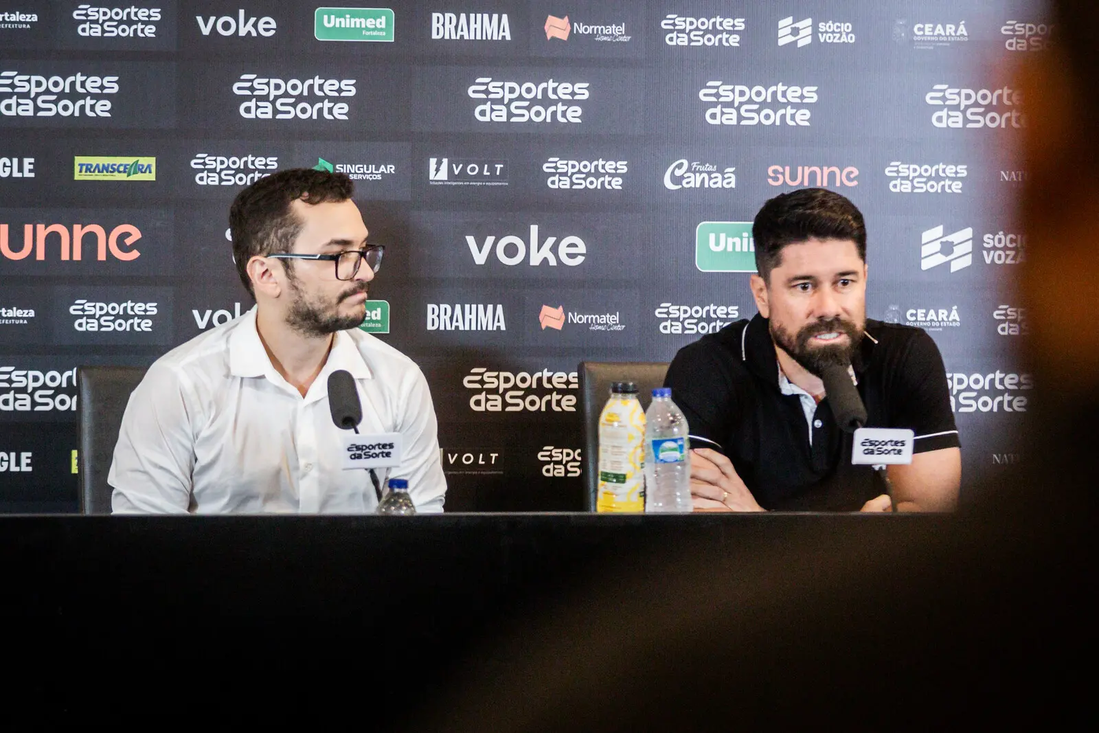 Ricardinho e Gabriel Bedê juntos em coletiva do Ceará
