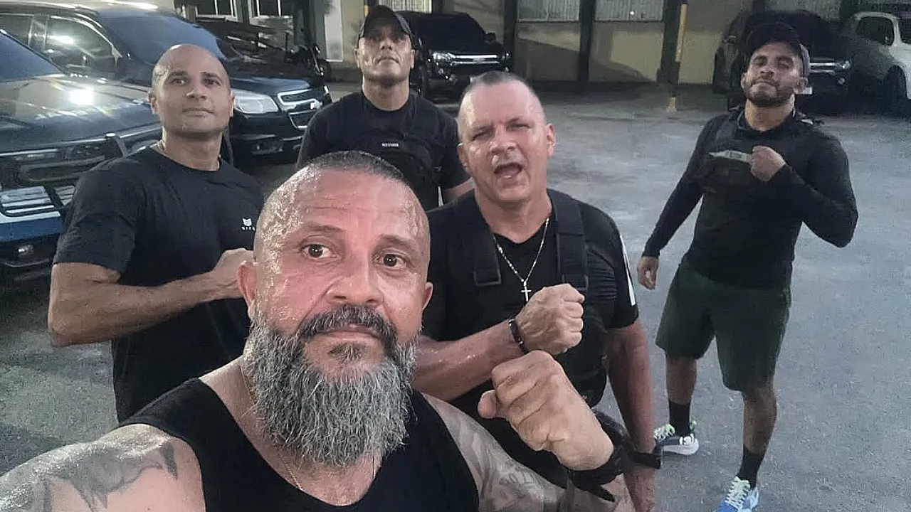 Giambattista ao lado de Mauro Albuquerque em dia de corrida.