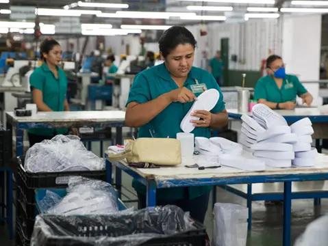 Imagem da notícia: Quais produtos cearenses devem ser impactados com novo tarifaço de Trump?