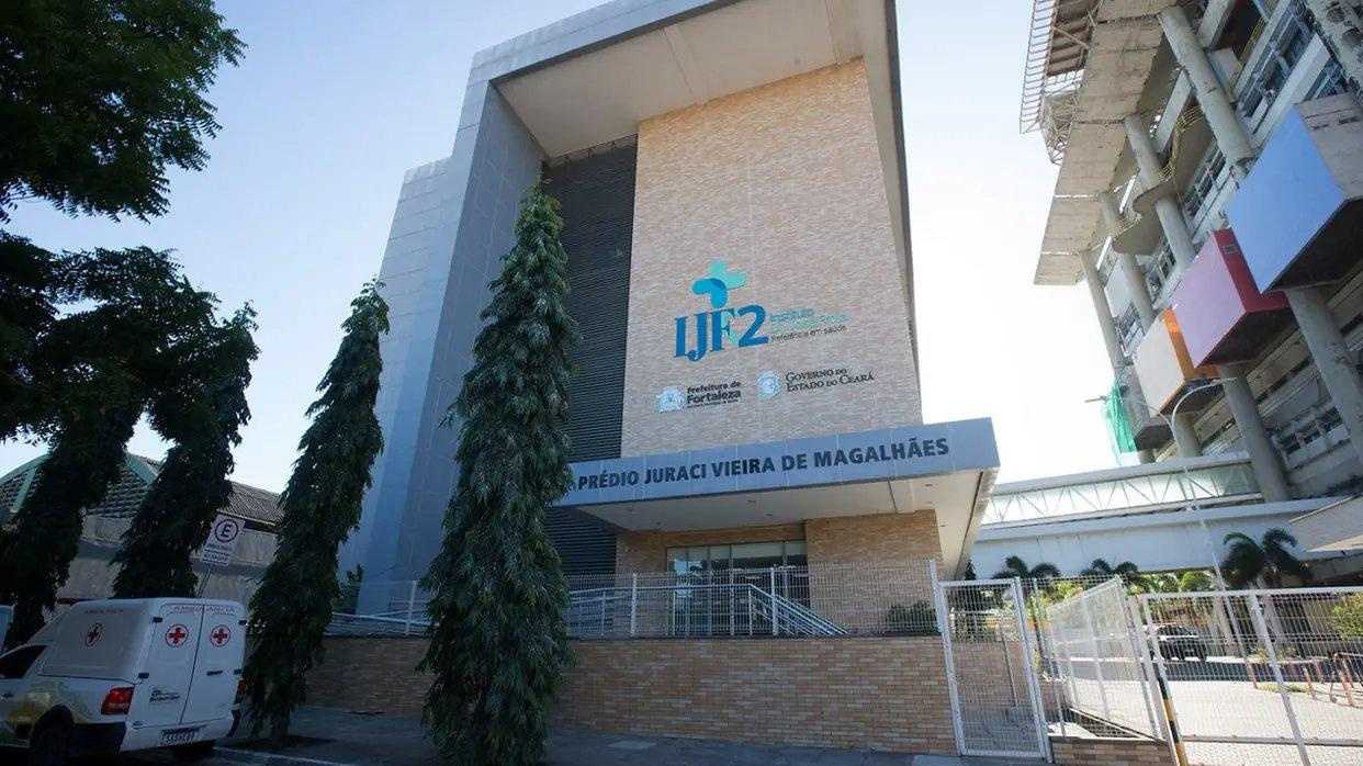 Foto da entrada do IJF para ilustrar matéria onde suspeito escoltado foge do IJF.