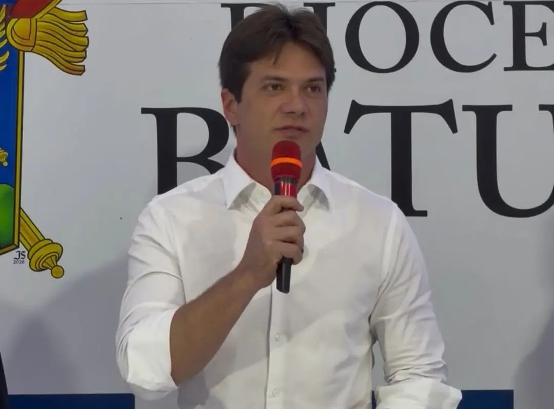Foto do prefeito de Baturité (CE), Herbelh Mota.