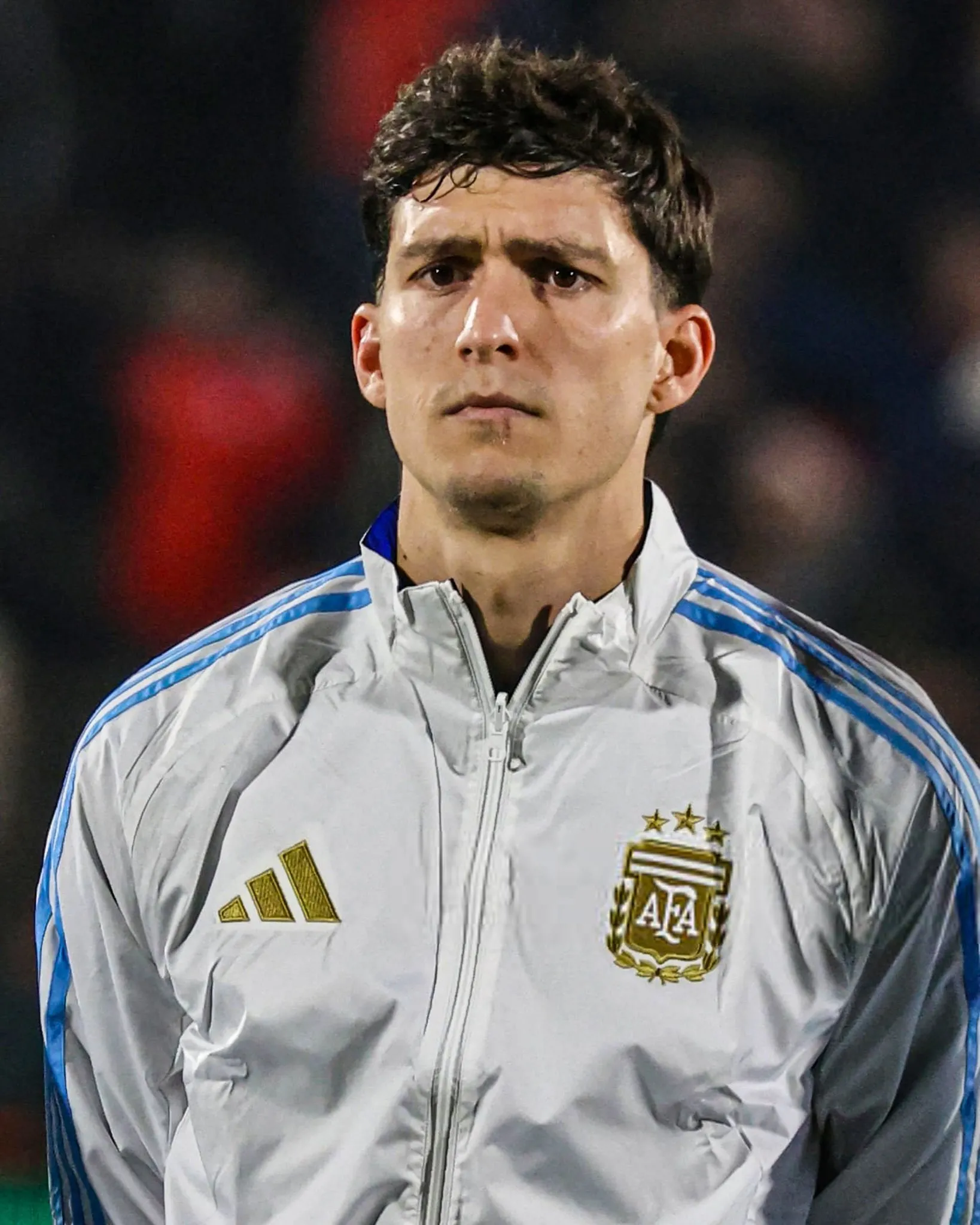 Balerdi lesionou a panturrilha direita e está fora da Copa do Mundo