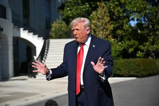 Imagem do presidente estadunidense Donald Trump para matéria sobre conflito onde Trump pede bloqueio da passagem após negociações com Irã serem frustradas.