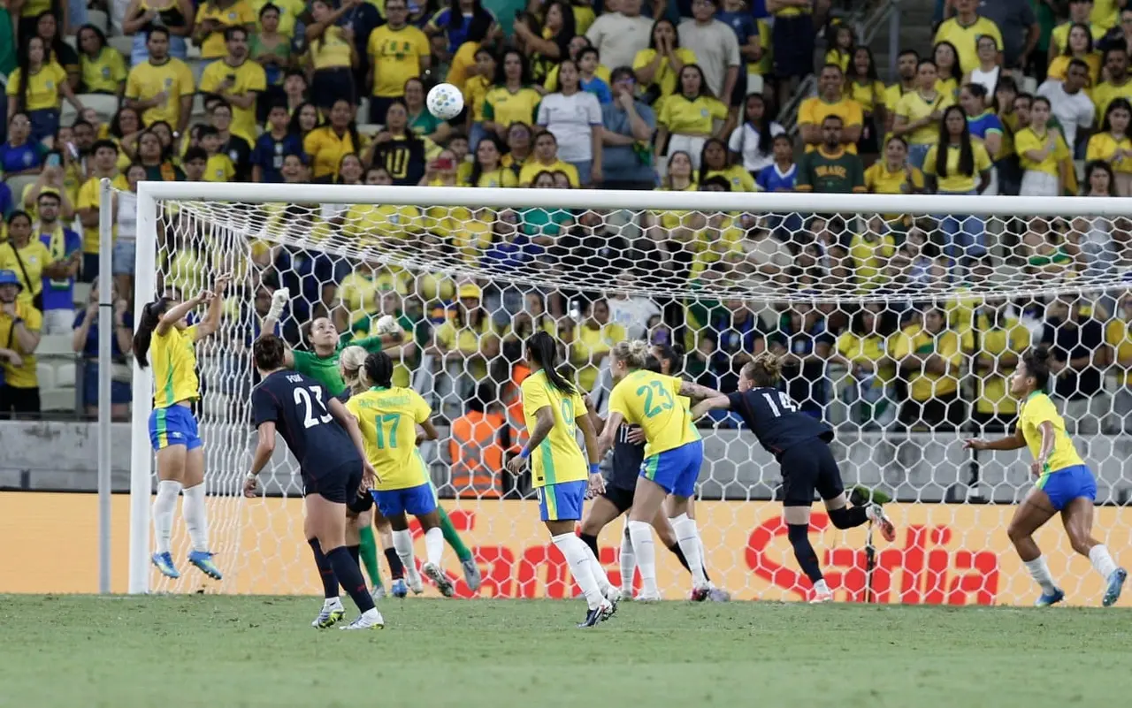 Amistoso do Brasil é maior público no Castelão em 2026 e da história do Nordeste no futebol feminino
