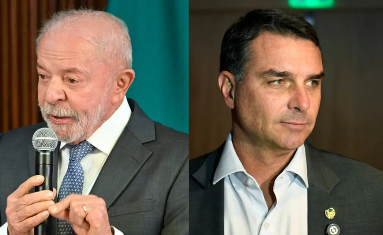 Imagem mostra Lula segurando microfone, em montagem ao lado de Flávio Bolsonaro.