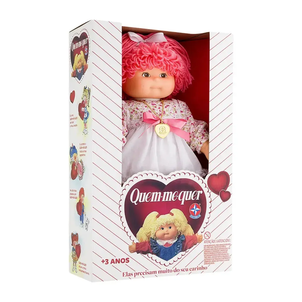 Boneca Bem-Me-Quer, relançada no fina lde 2025, na caixa, com cabelo rosa e vestido branco.